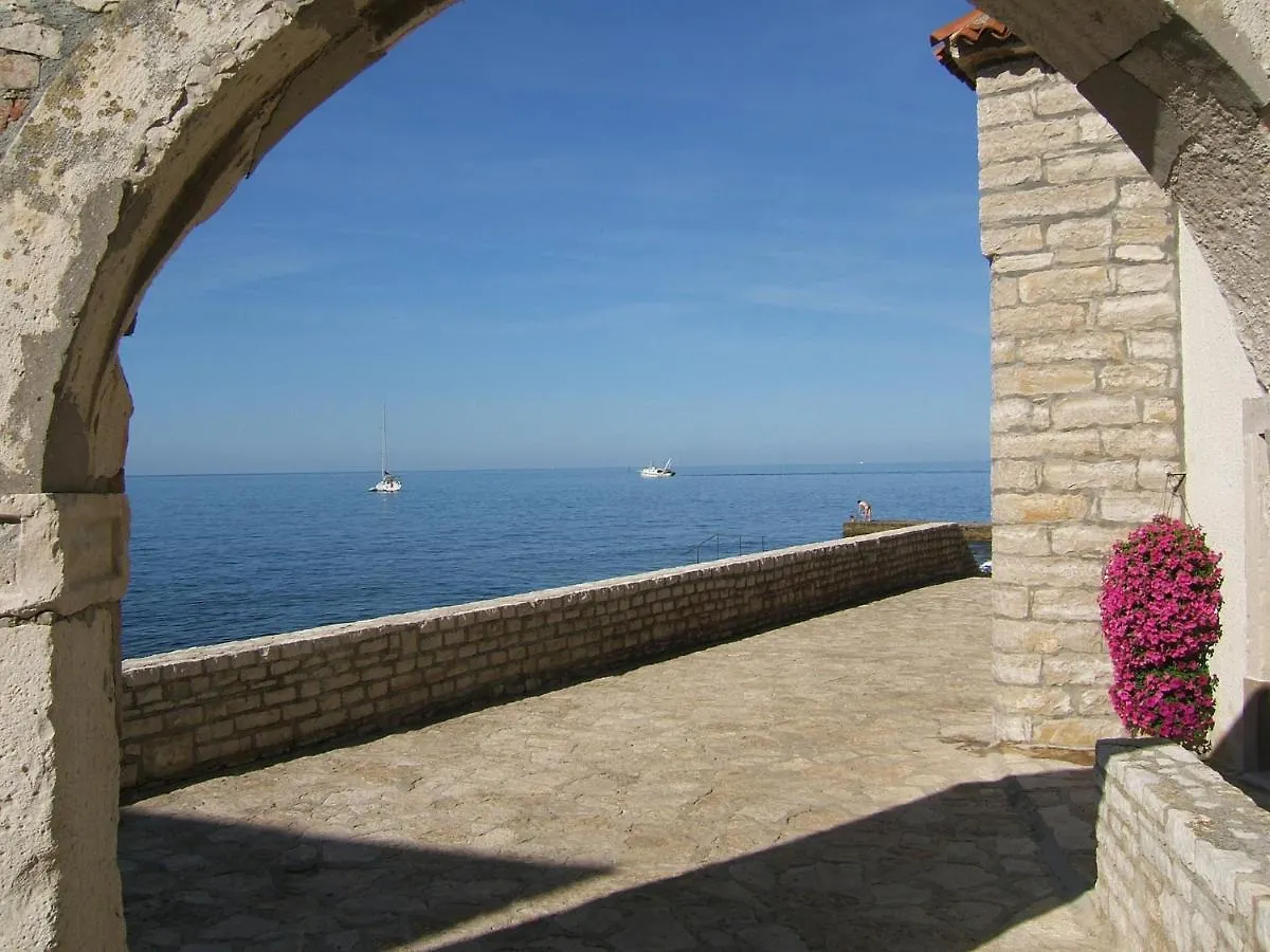 Ana A2 , 40 M2 Apartment Novigrad  Novigrad (Istria)
