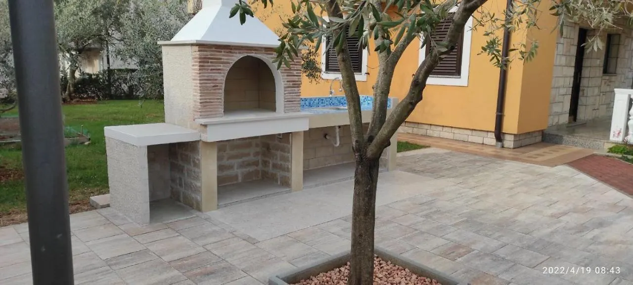 Ana A2 , 40 M2 Apartment Novigrad   Novigrad (Istria)